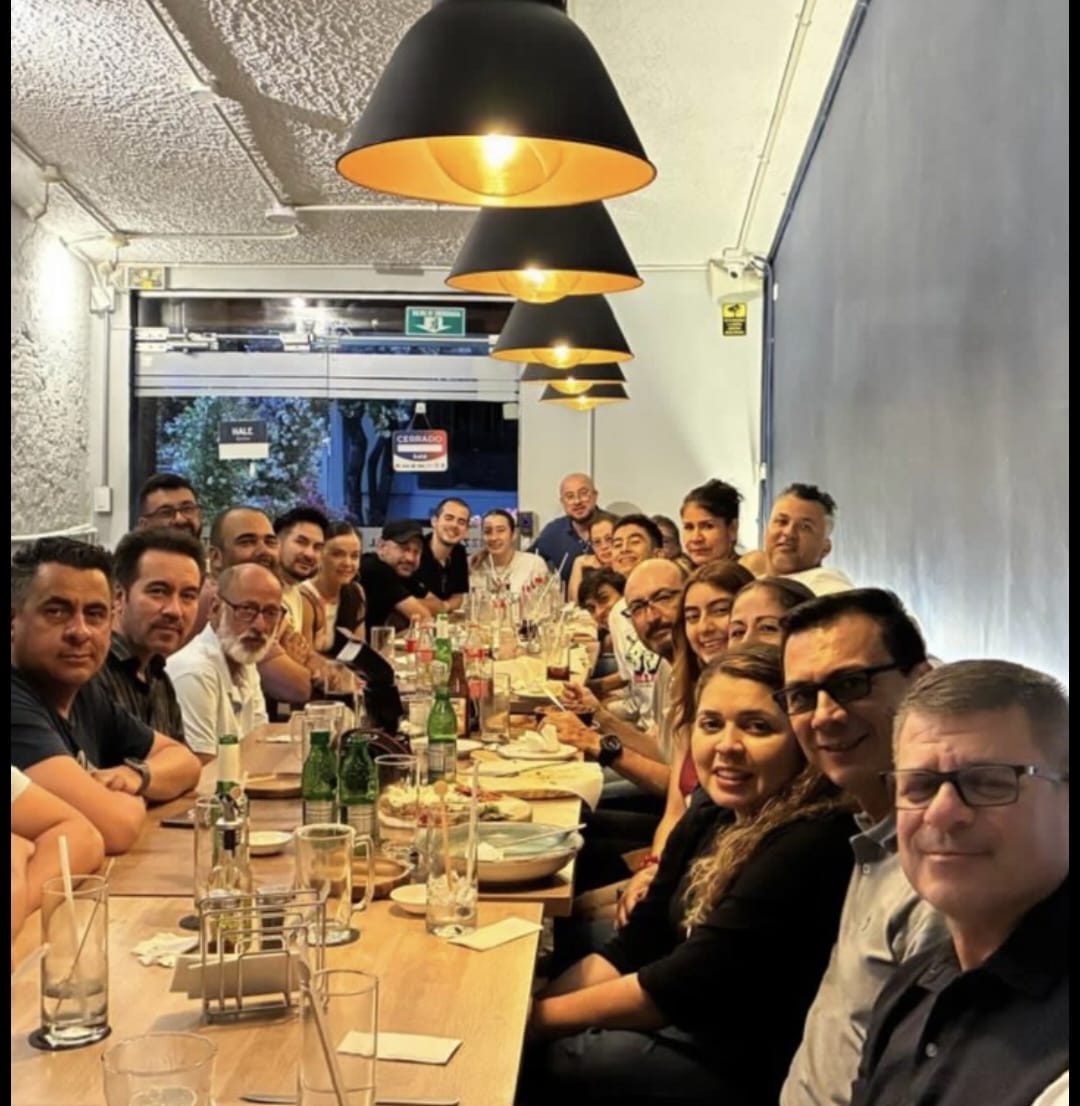 Cena de clausura con pilotos y familias