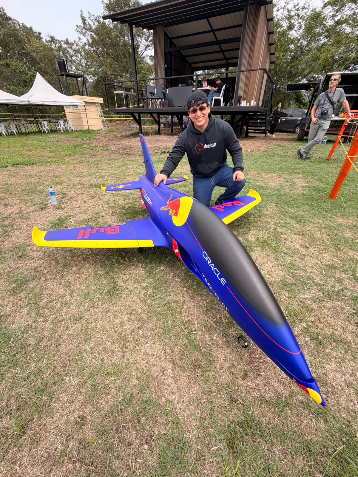 Los pilotos Gómez: el jet listo para volar